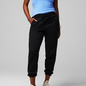 NWT Fabletics Cozy Fleece Go To Sweatpants Black S Z36